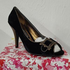 Chinese Laundry Jolin black velvet heel